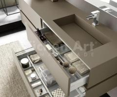Salle de Bain Luxueuse en Fenix avec Vasque Intégrée et Finition Bois Sherwood Scuro - 4