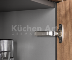 Cuisine moderne avec îlot noir mat et surfaces en bois Noyer Finissons de luxe - 4